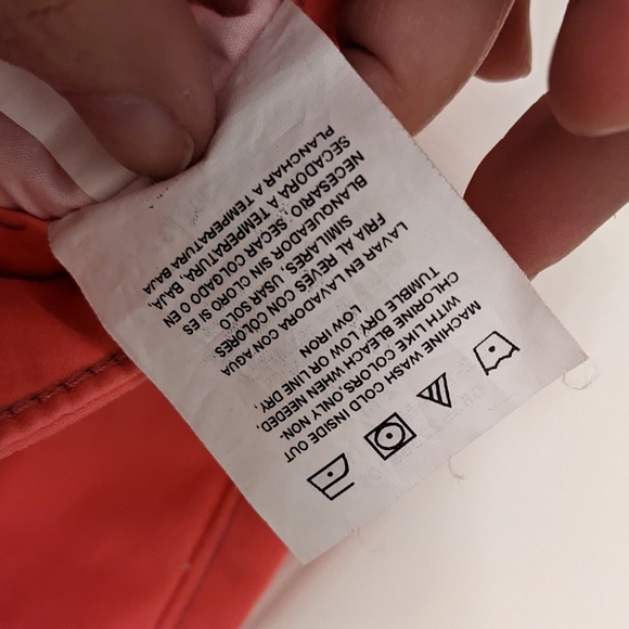 Women's Mid Rise Capris - Picture 5 of 6